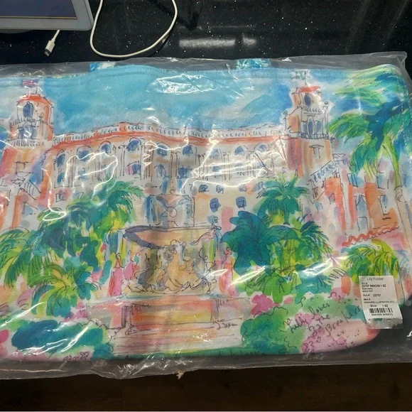 NWOT Lilly Pulitzer Limited Edition “The Breakers” Hotel Palm Tote Beach Bag - Picture 7 of 7